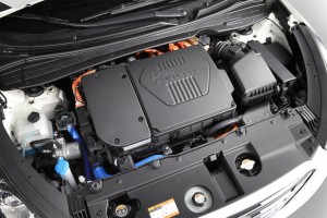 Hyundai-ix35-FC-engine-300x200